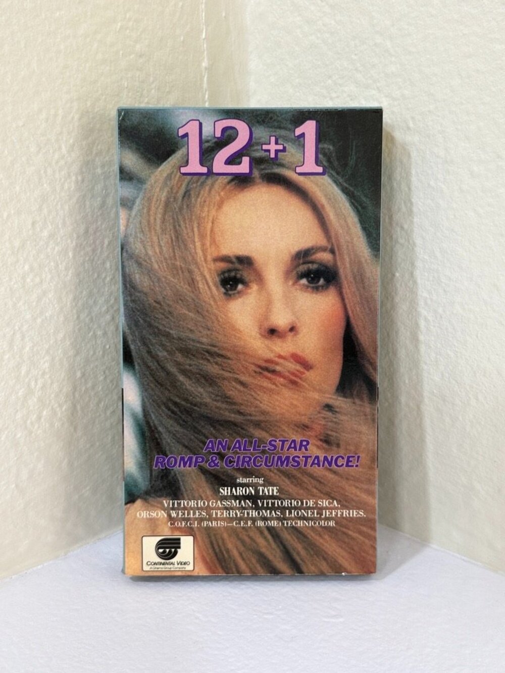 12+1 The Thirteen Chairs VHS Tape Original Release RARE Sharon‎ Tate